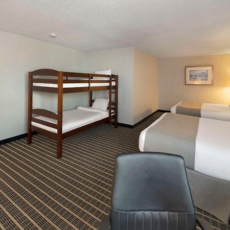 Clarion Pointe Hotel Medicine Hat Kültér fotó
