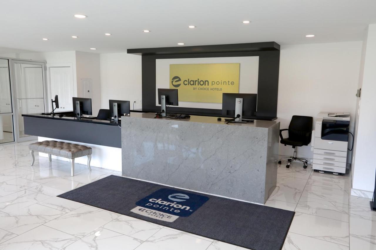 Clarion Pointe Hotel Medicine Hat Kültér fotó