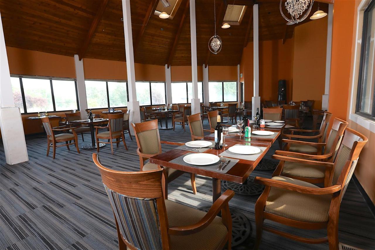 Clarion Pointe Hotel Medicine Hat Kültér fotó