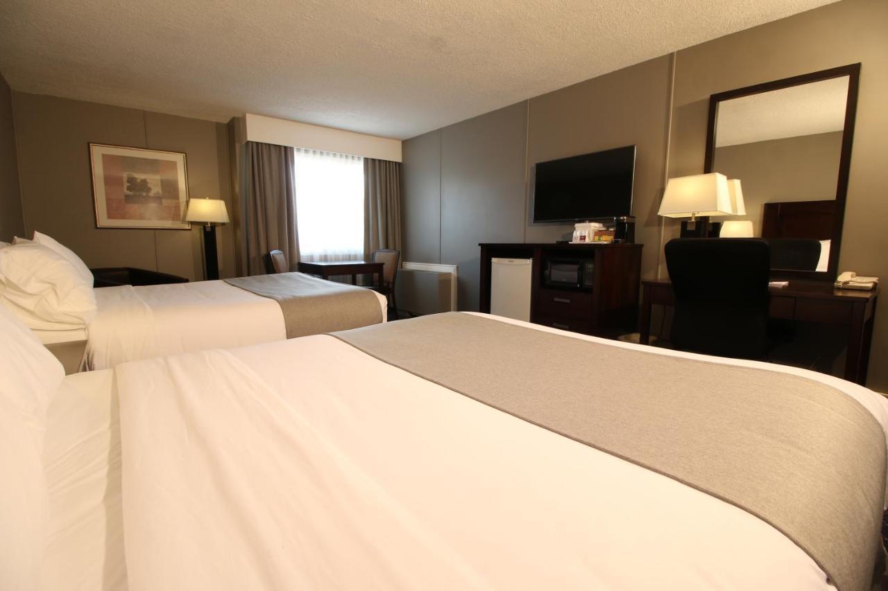 Clarion Pointe Hotel Medicine Hat Kültér fotó