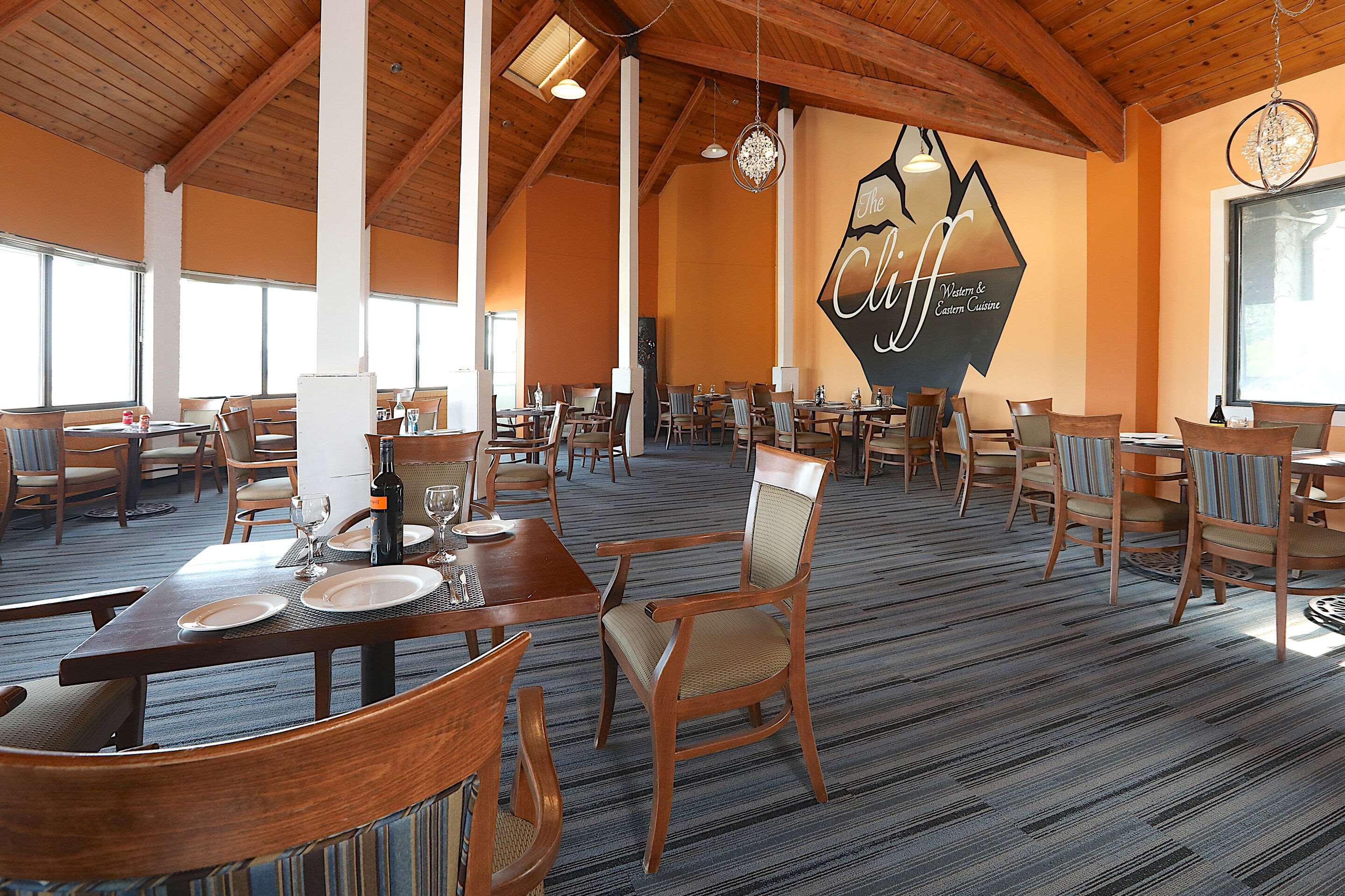 Clarion Pointe Hotel Medicine Hat Kültér fotó