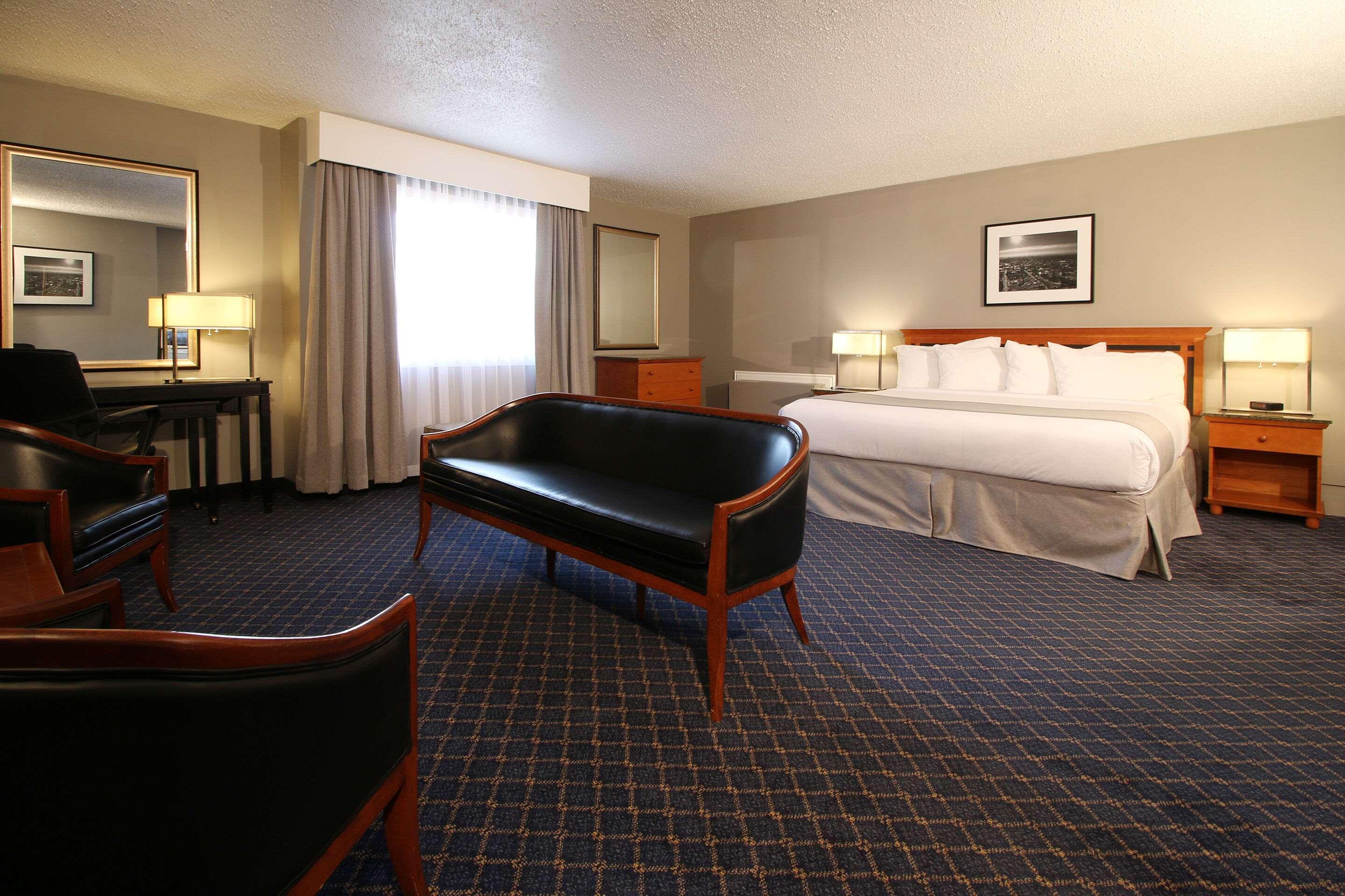 Clarion Pointe Hotel Medicine Hat Kültér fotó