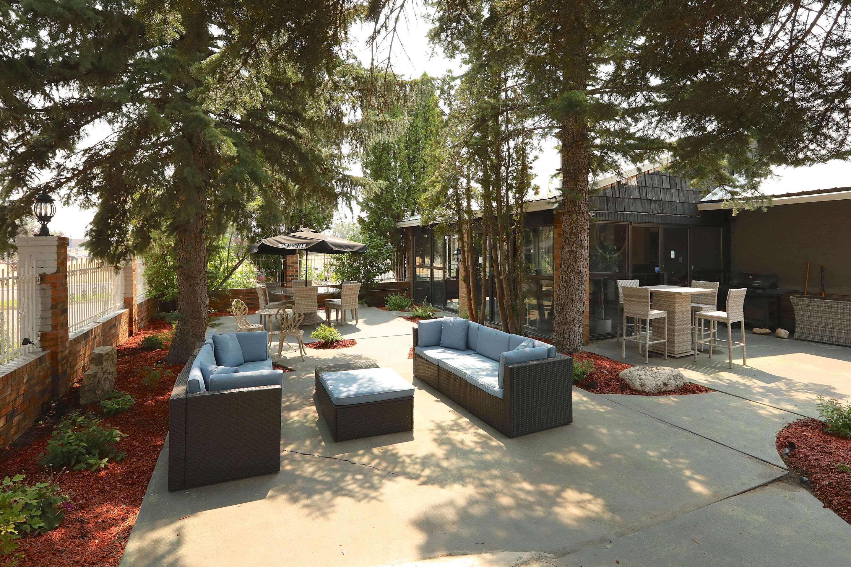 Clarion Pointe Hotel Medicine Hat Kültér fotó