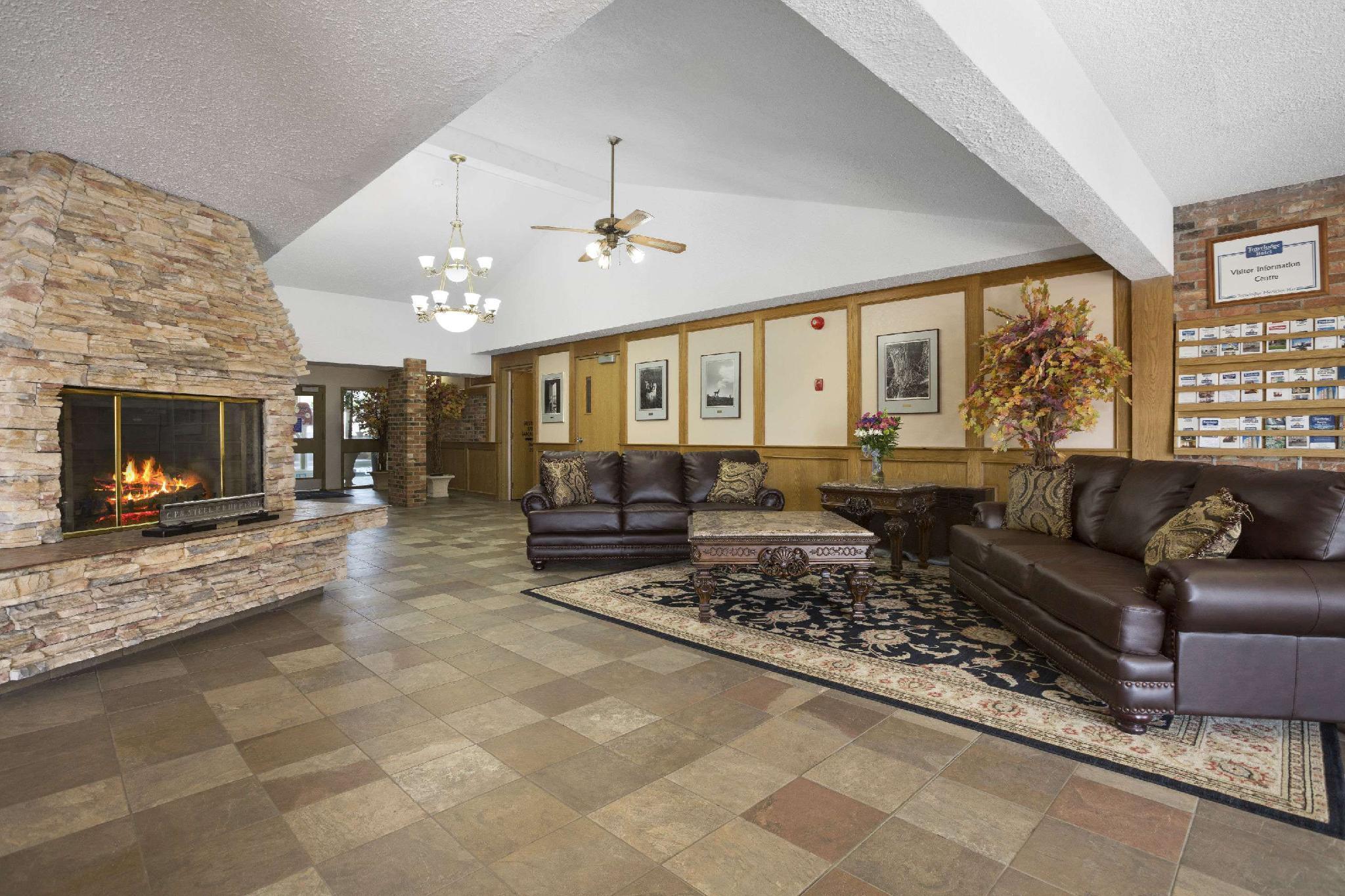 Clarion Pointe Hotel Medicine Hat Kültér fotó
