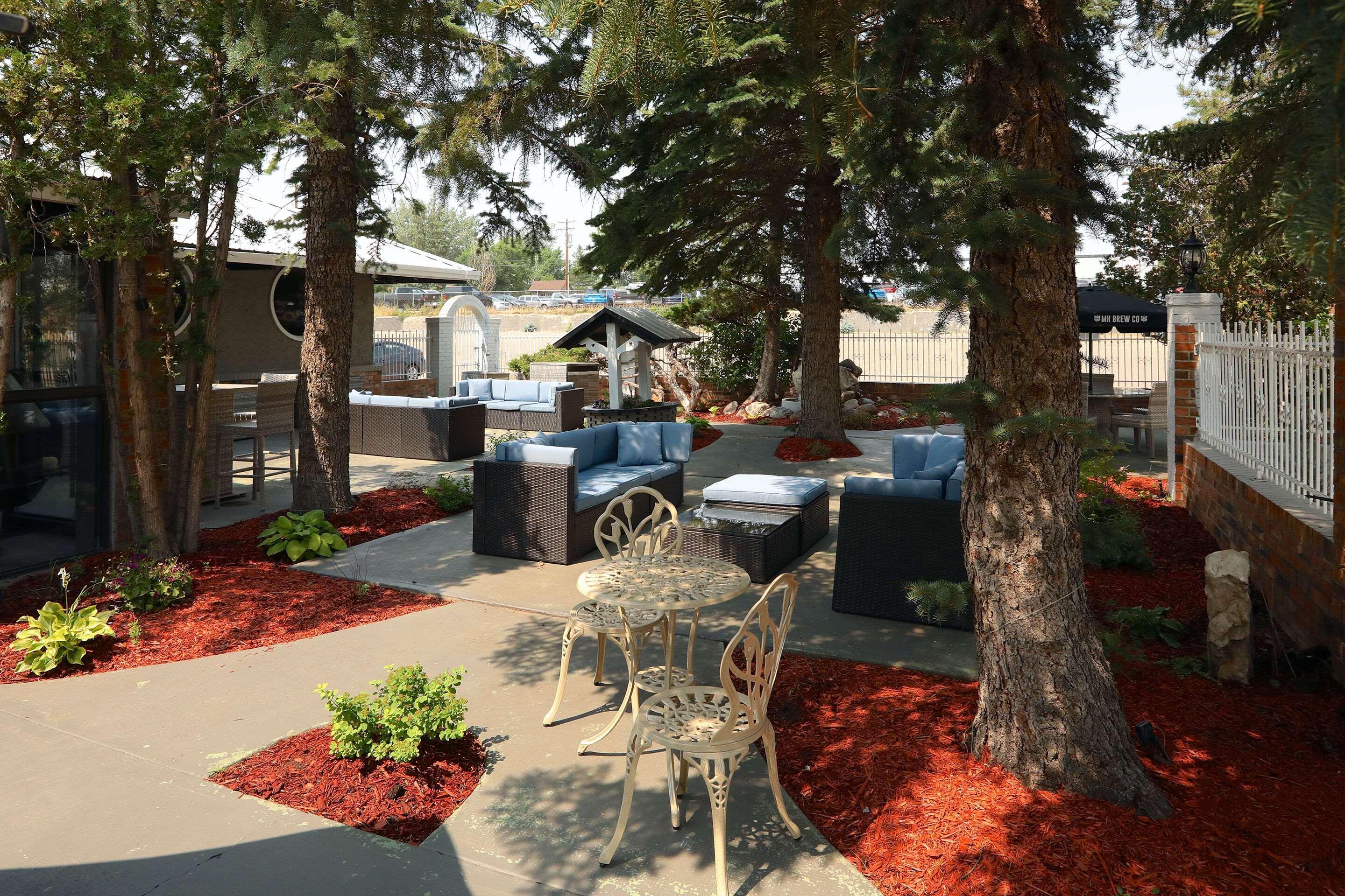 Clarion Pointe Hotel Medicine Hat Kültér fotó