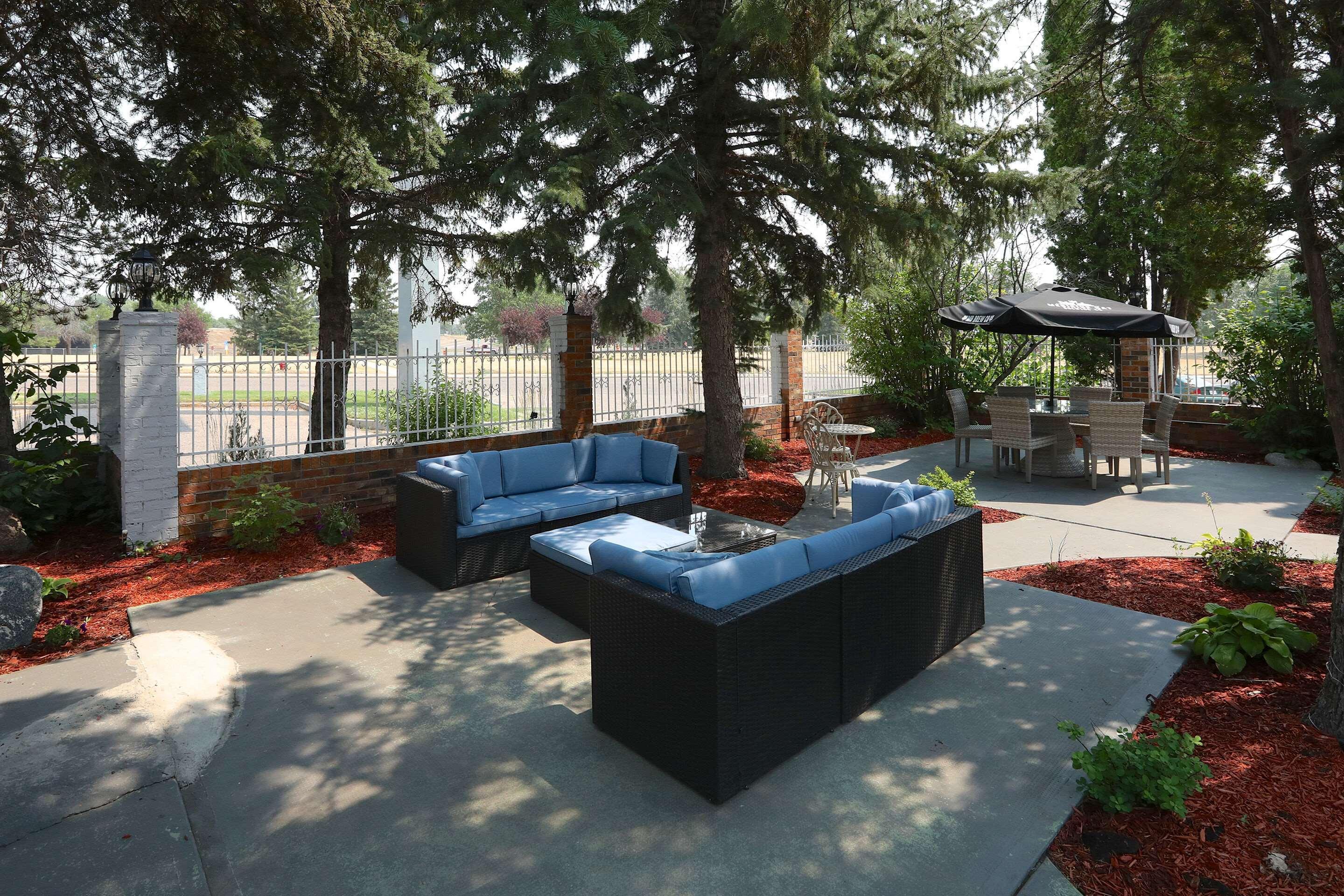 Clarion Pointe Hotel Medicine Hat Kültér fotó