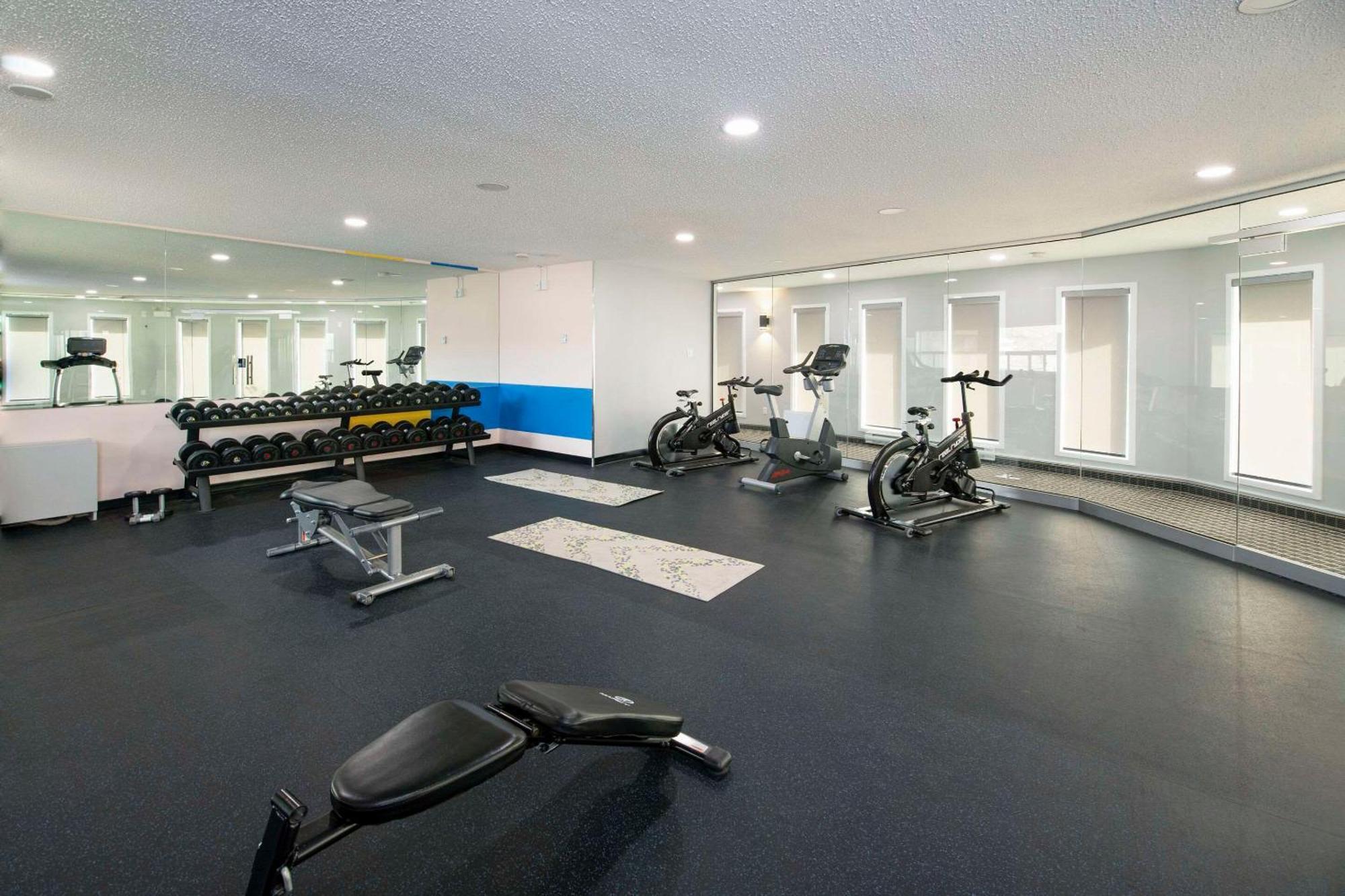 Clarion Pointe Hotel Medicine Hat Kültér fotó