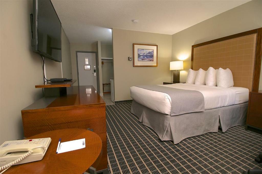 Clarion Pointe Hotel Medicine Hat Kültér fotó
